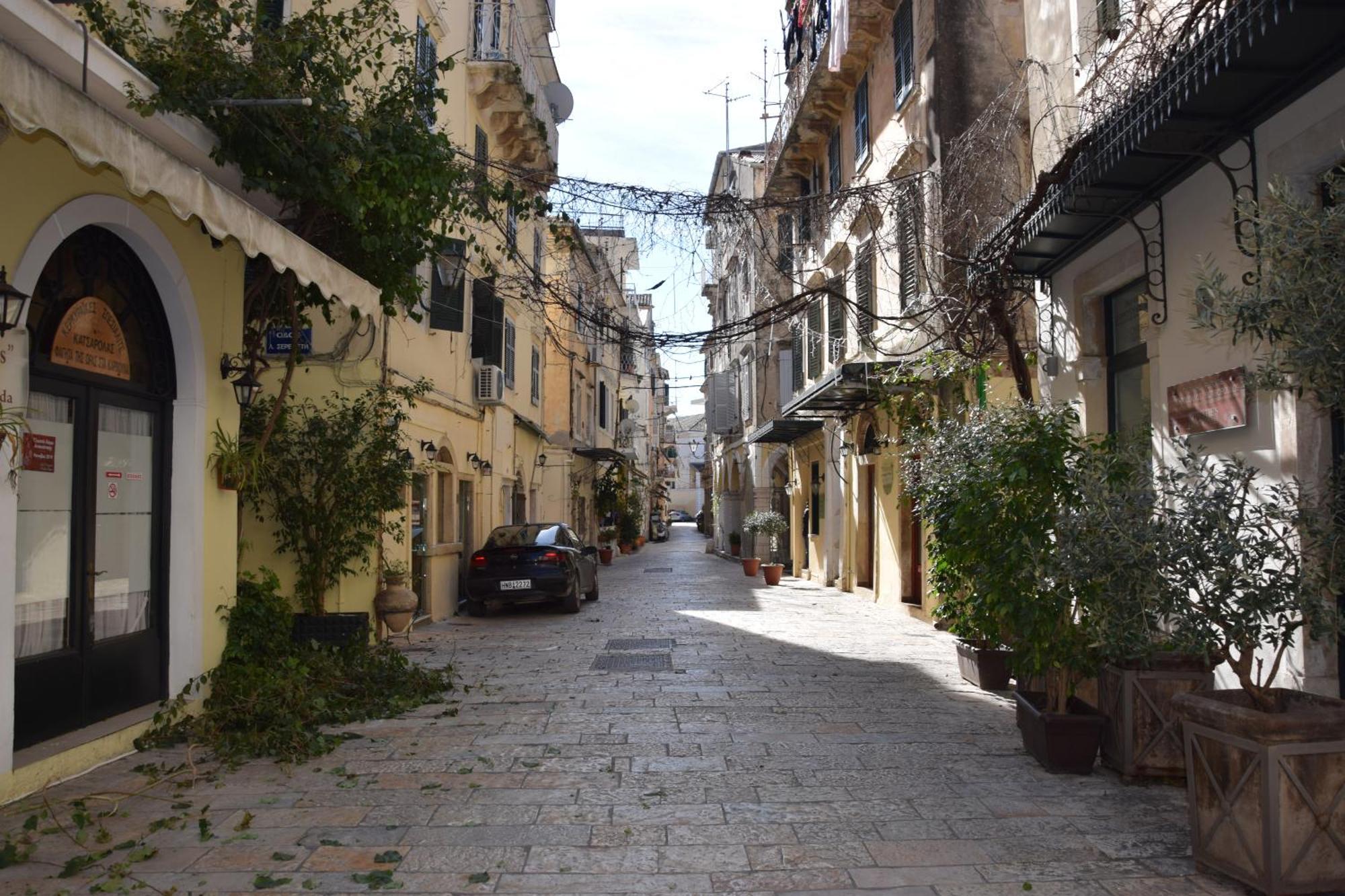 Matty's In Corfu Town Appartamento *